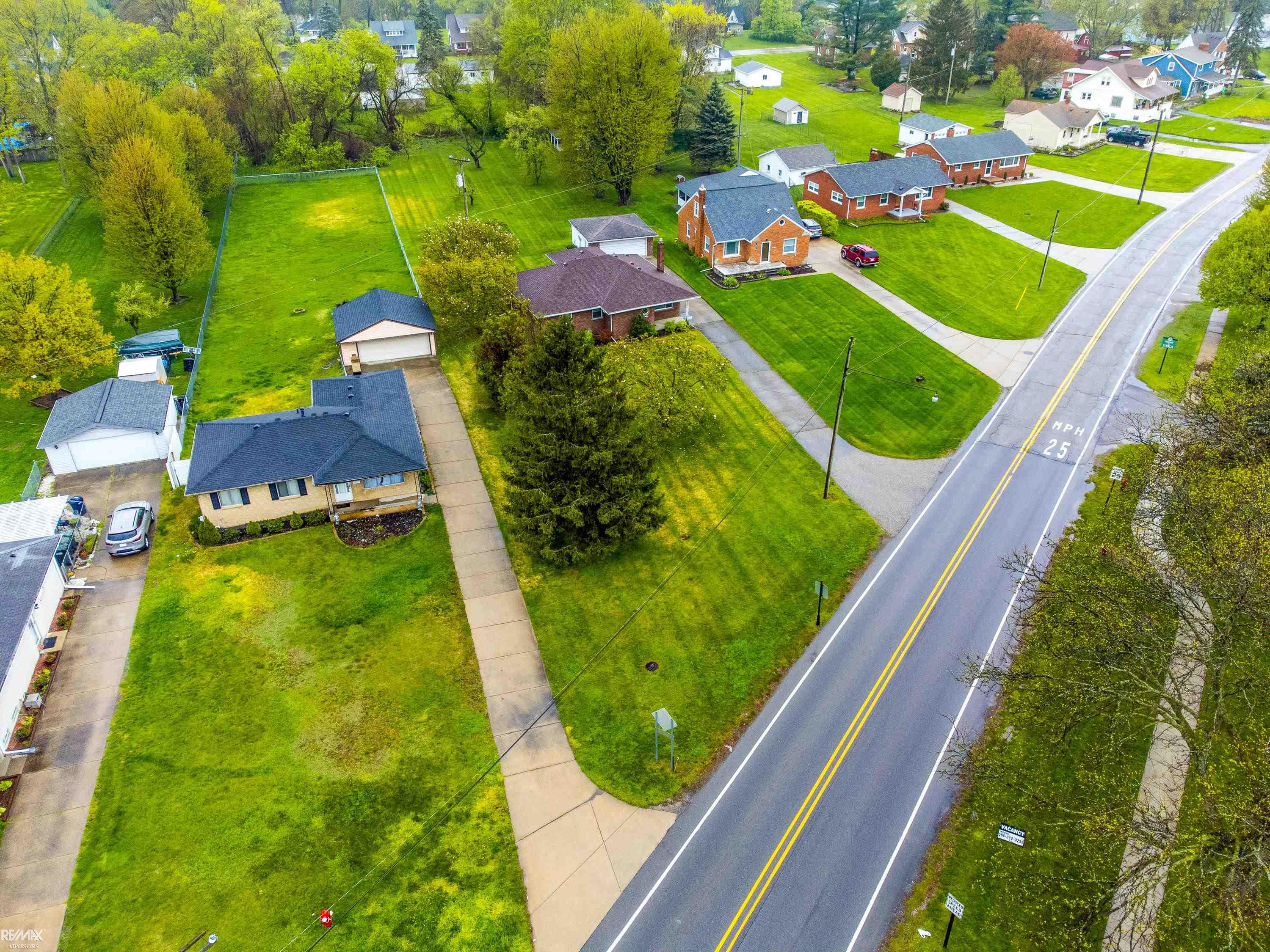 8480 Canal Road Sterling Heights, MI 48314 - Photo 32 of 32 50141458-6b13e2ef-b85e-485d-9c70-c4811872bd20.JPG