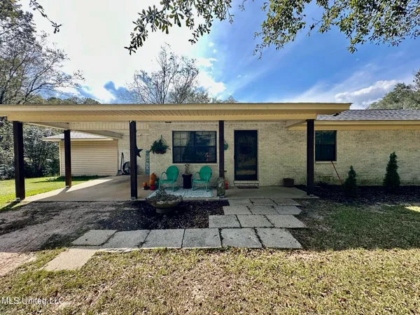 $237,500 | 117 Holifield Road, Laurel, MS 39443