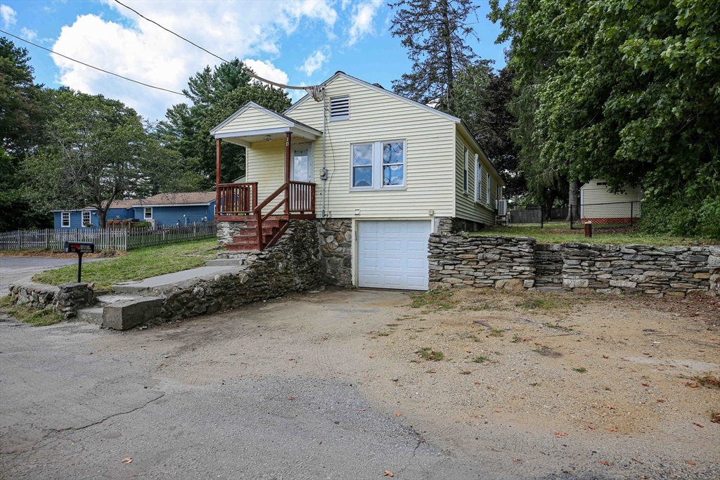 10 Overlook Avenue Charlton, MA 01507 - Photo 29 of 40 a front view of a house with garden
