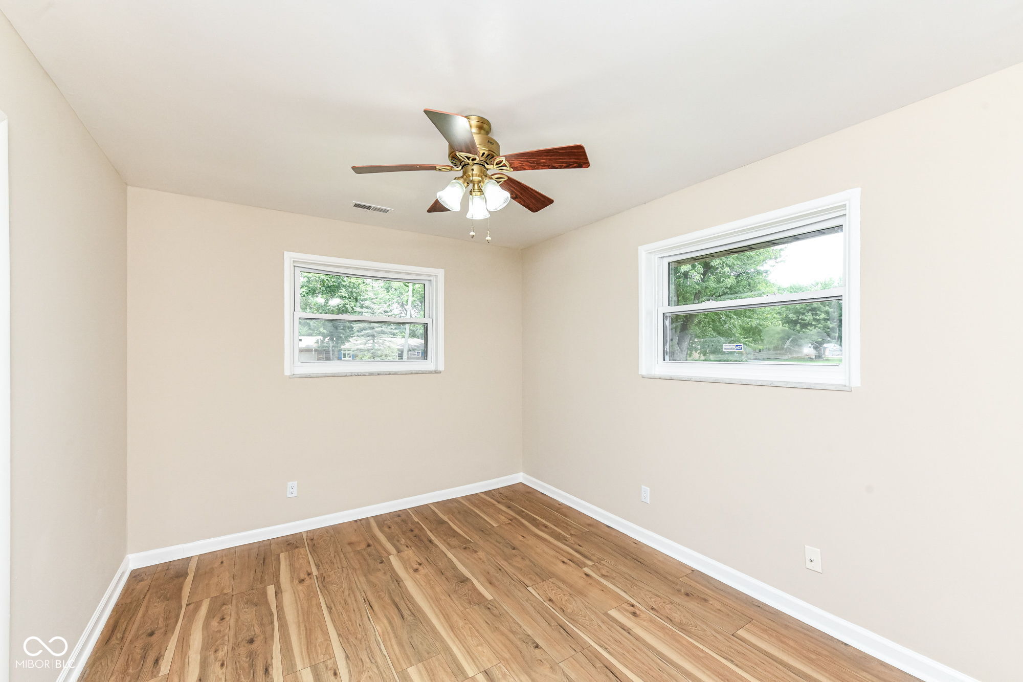 651 Fabyan Road Indianapolis, IN 46217 - Photo 23 of 33 Gallery Image 23