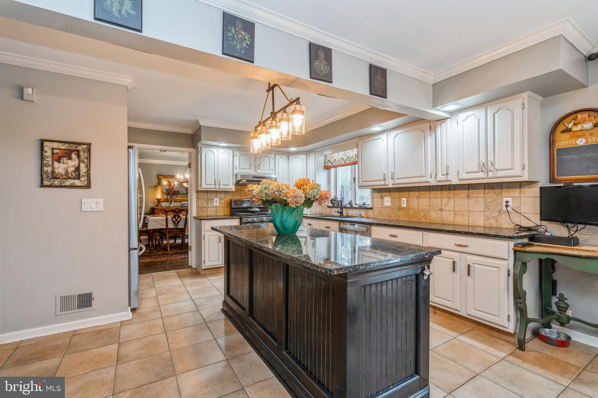 950 Evergreen Drive Somerville, NJ 08876 - Photo 11 of 49