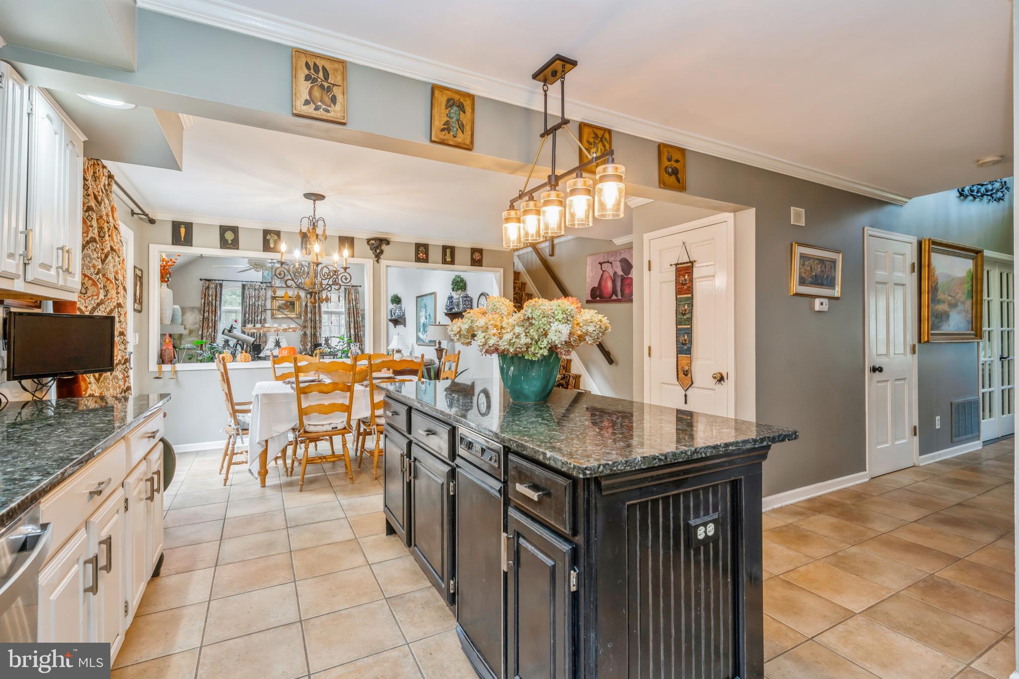 950 Evergreen Drive Somerville, NJ 08876 - Photo 10 of 49