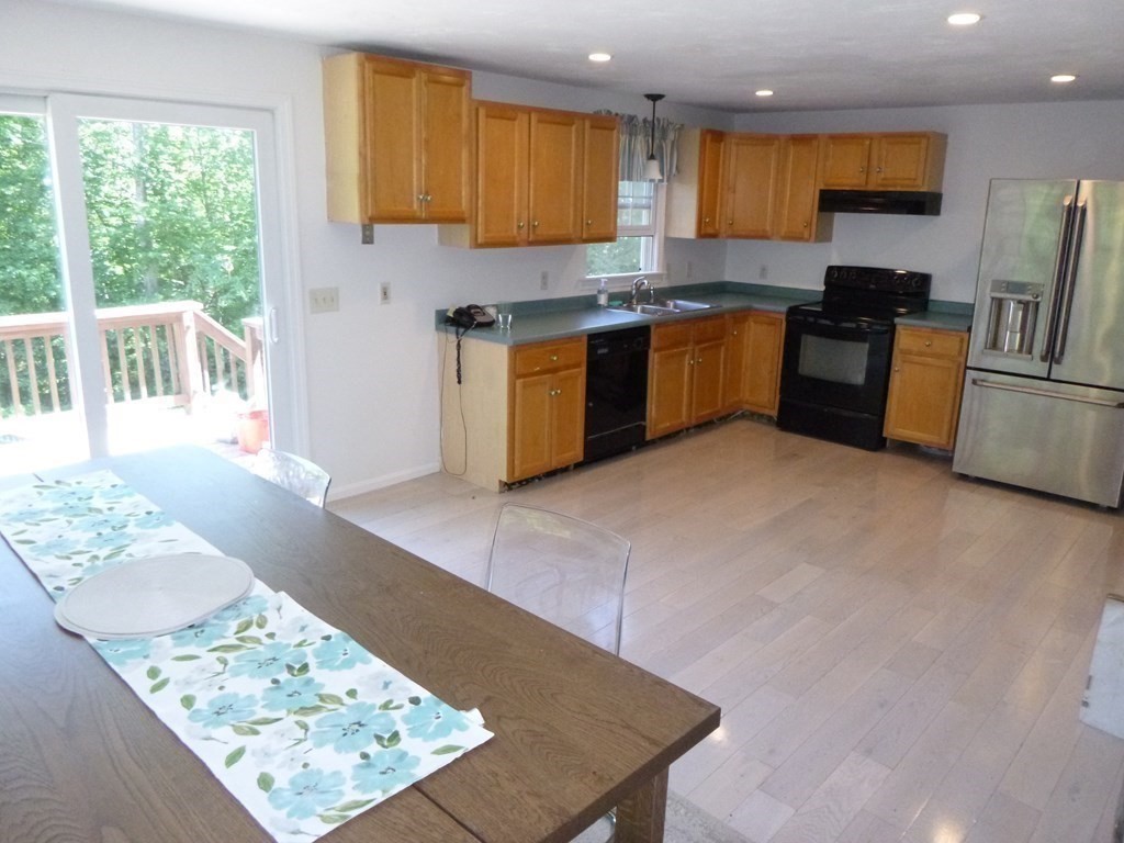 19 Butler Road Mendon, MA 01756 - Photo 12 of 41 Gallery Image 12