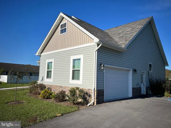 $299,900 | 99 East Creek Run Loop, Fort Ashby, WV 26719