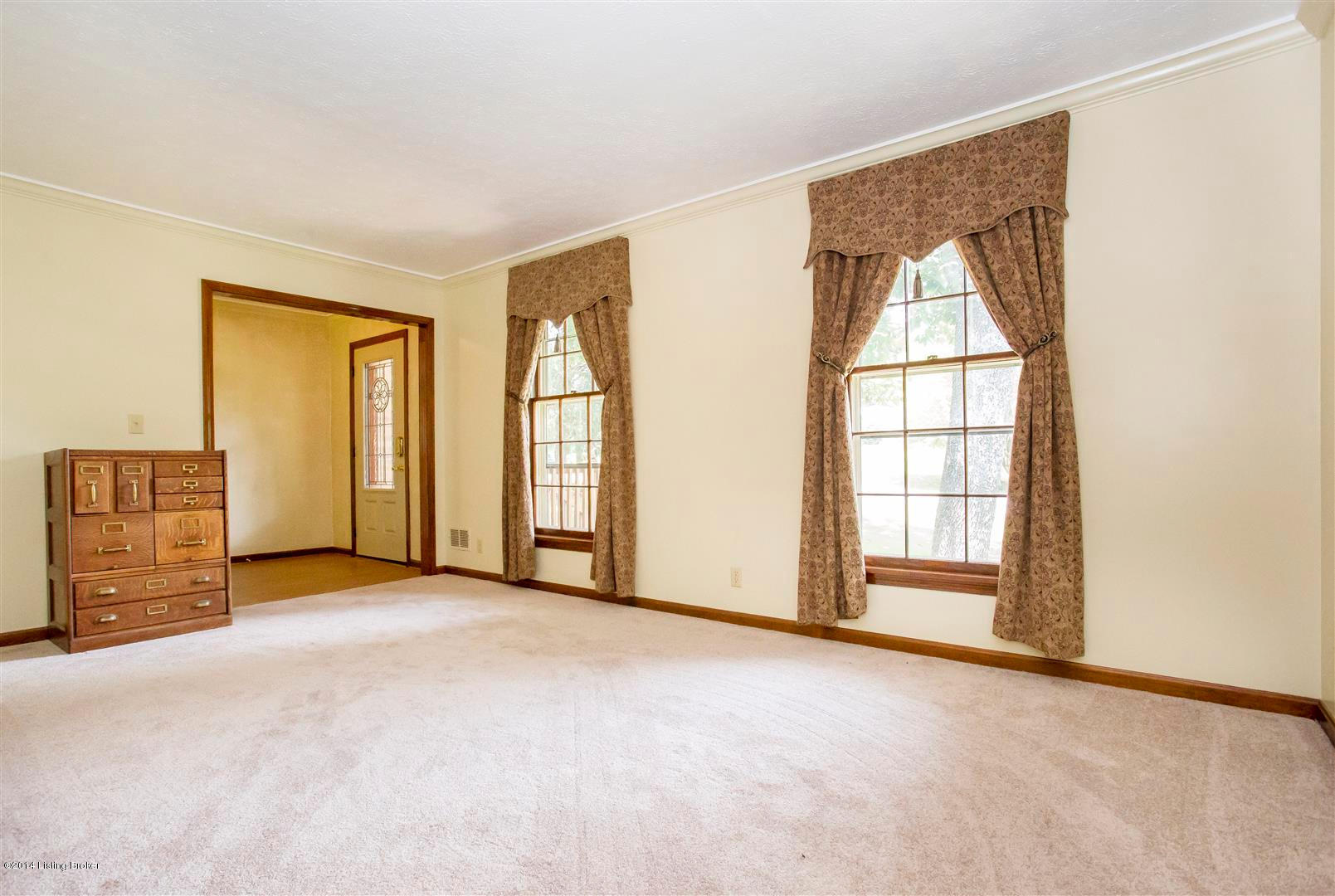 2900 Kinlock Road La Grange, KY 40031 - Photo 12 of 43 Formal Living (Large)