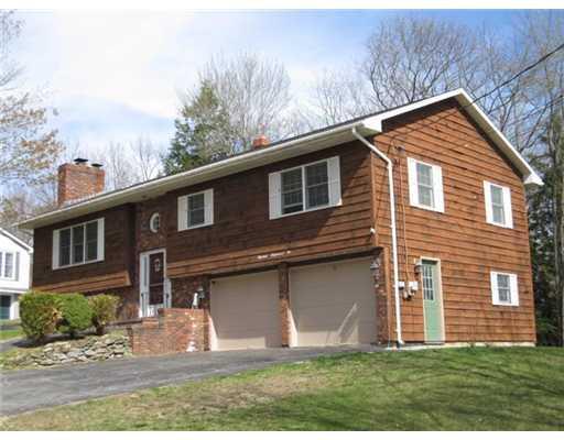 19 Maplewood Road Lewiston, ME 04240 - Photo 1 of 18 Exterior Front.