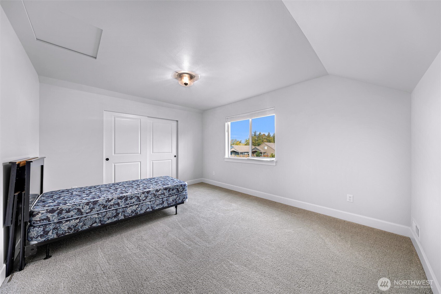 1396 Woods Point Loop Ferndale, WA 98248 - Photo 28 of 32 a view of a livingroom with a workspace