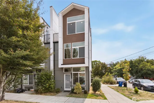 $699,000 | 947 Northwest 56th Street, Seattle, WA 98107