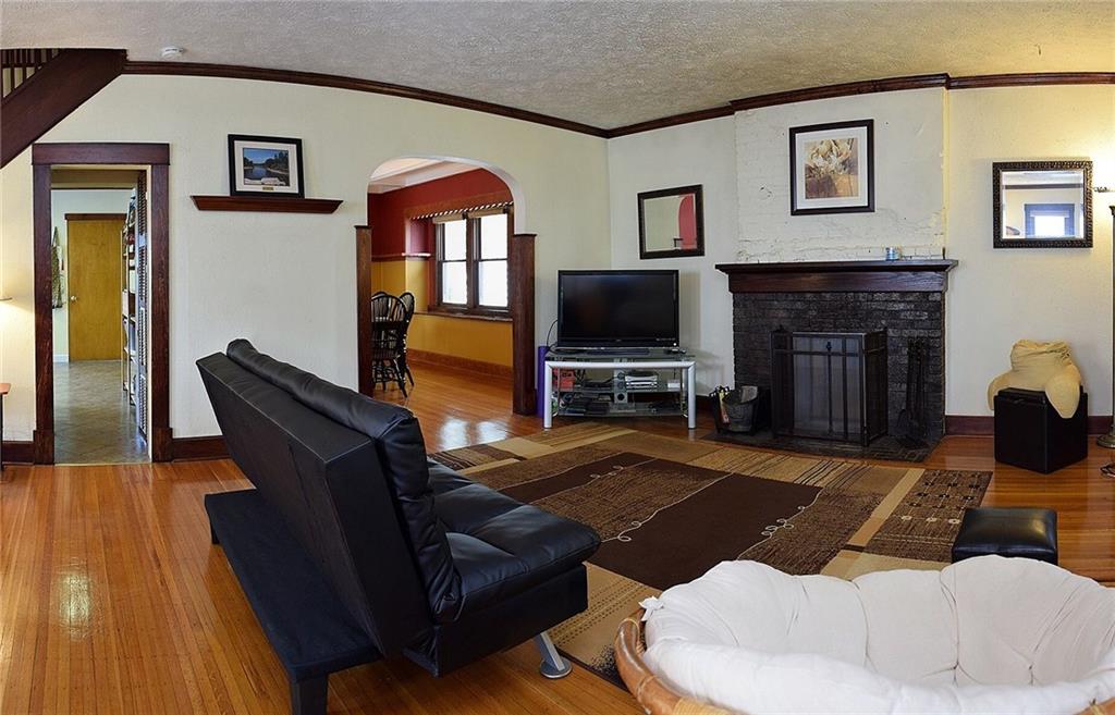 622 North Riley Avenue Indianapolis, IN 46201 - Photo 3 of 24 Gallery Image 3