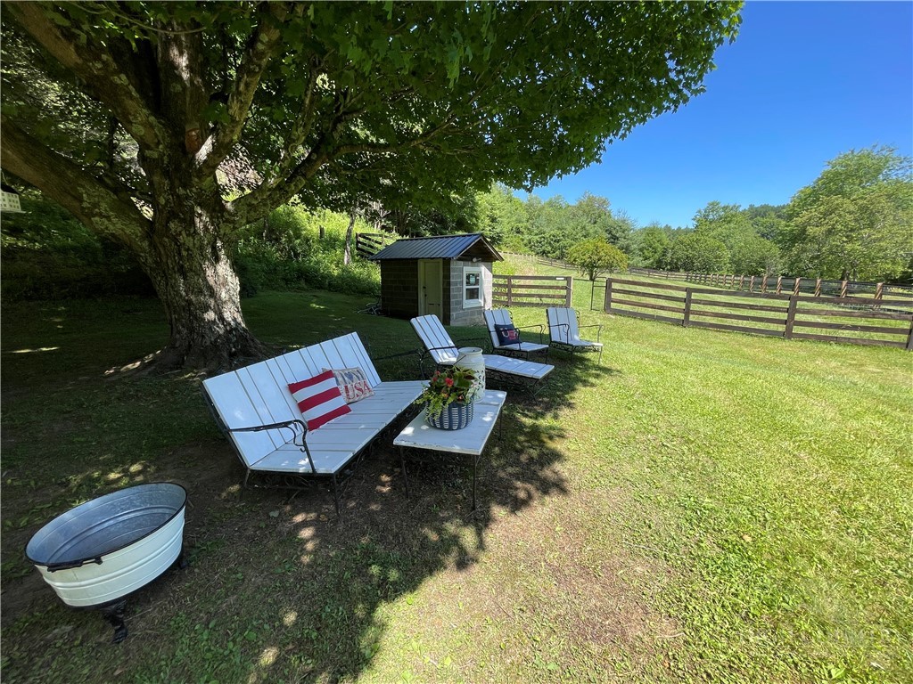 250 Mash Stuart Road West Jefferson, NC 28694 - Photo 10 of 36