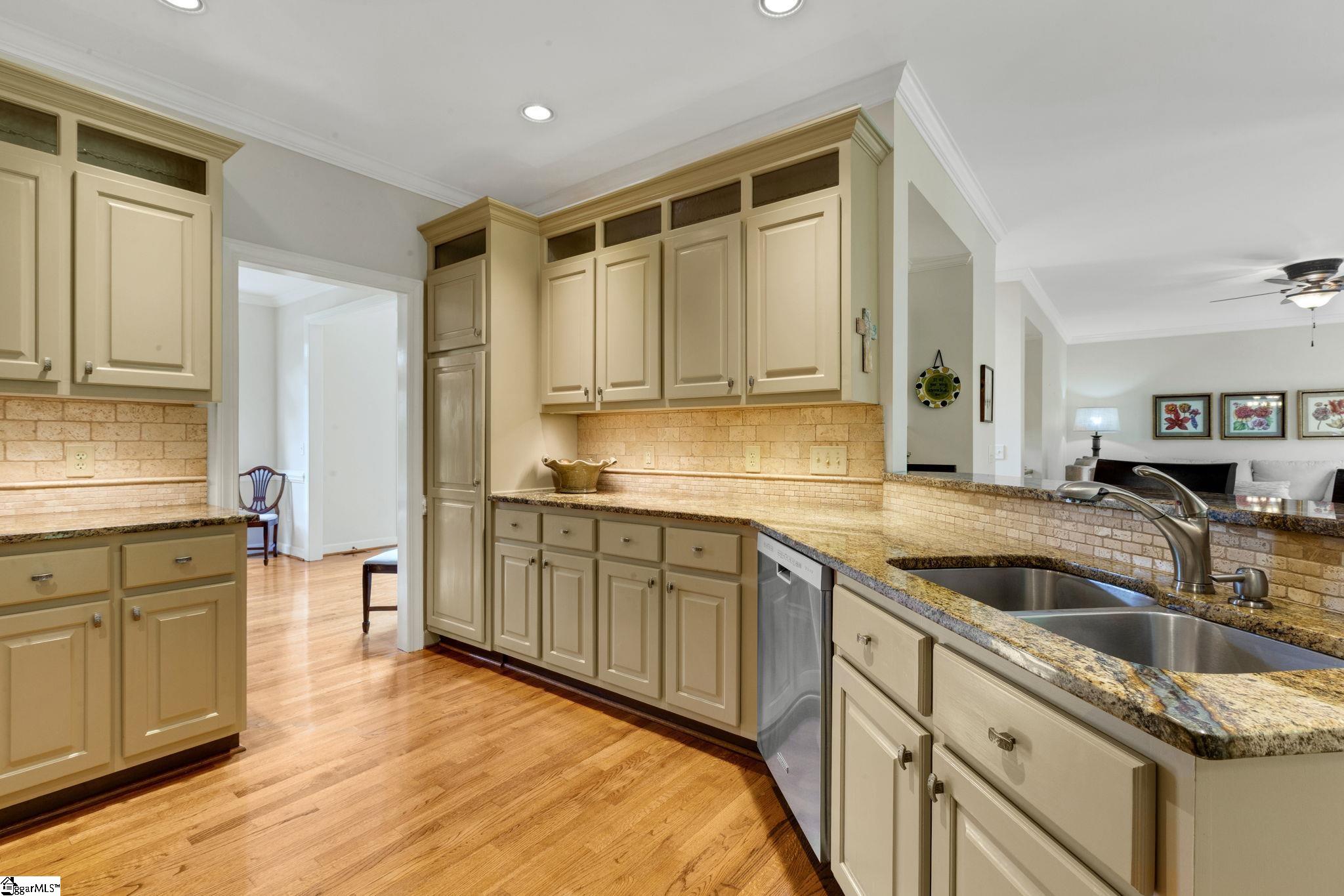 20 English Oak Road Simpsonville, SC 29681 - Photo 11 of 32 Gallery Image 11