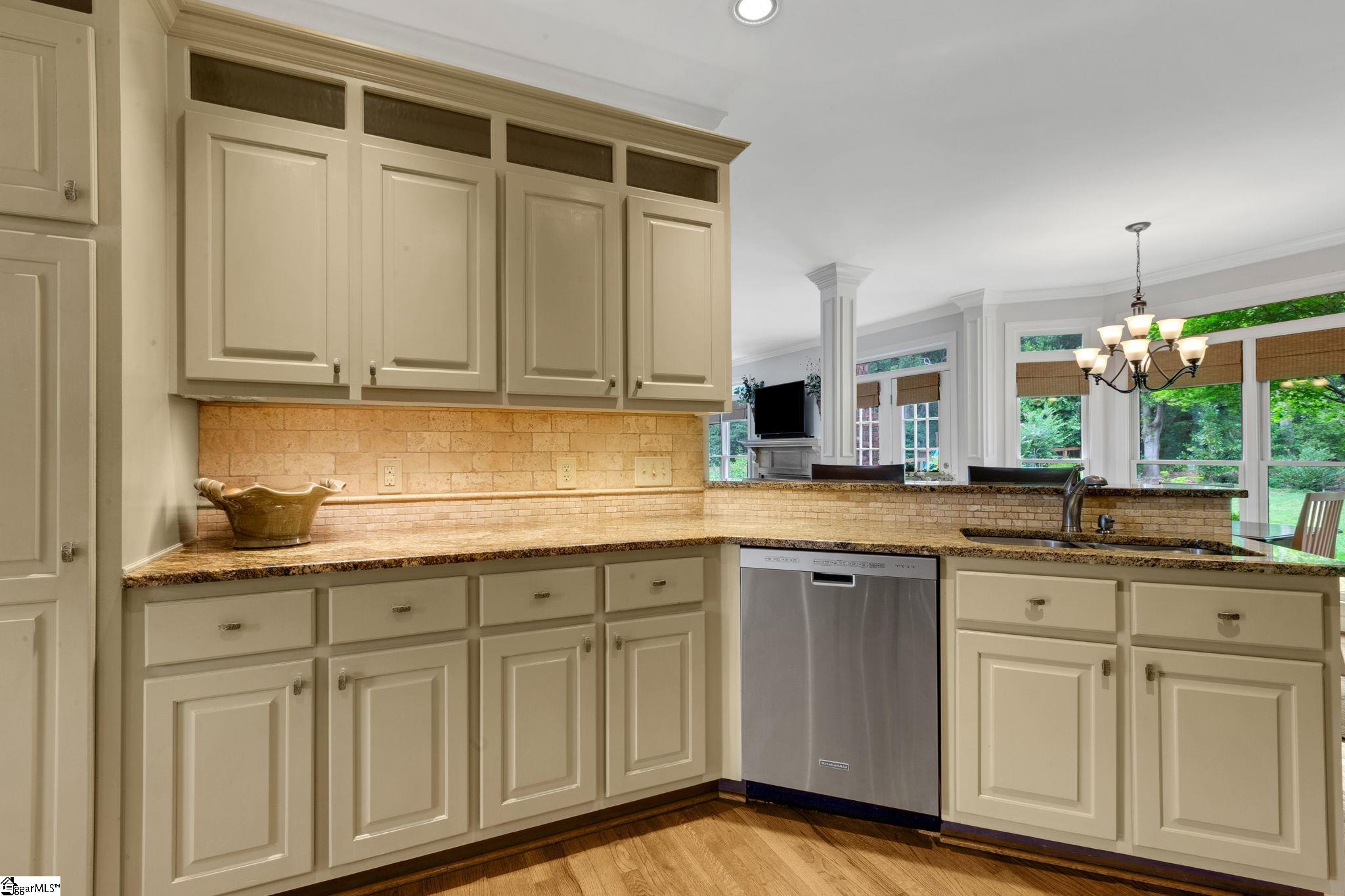 20 English Oak Road Simpsonville, SC 29681 - Photo 13 of 32 Gallery Image 13