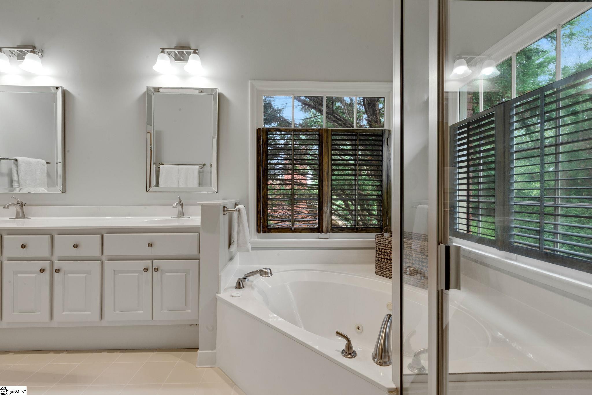 20 English Oak Road Simpsonville, SC 29681 - Photo 20 of 32 Gallery Image 20