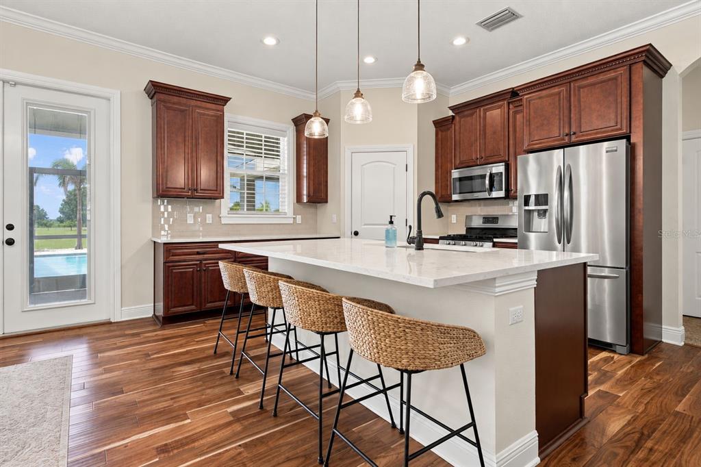 15607 Colding Loop Wimauma, FL 33598 - Photo 11 of 40 Gallery Image 11