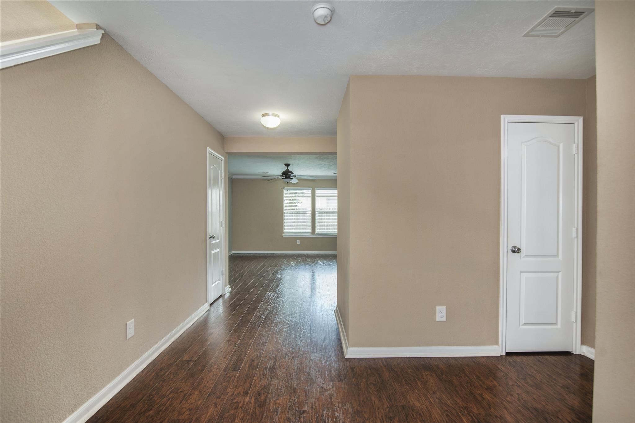 10447 Harbor Canyon Drive Humble, TX 77396 - Photo 8 of 30