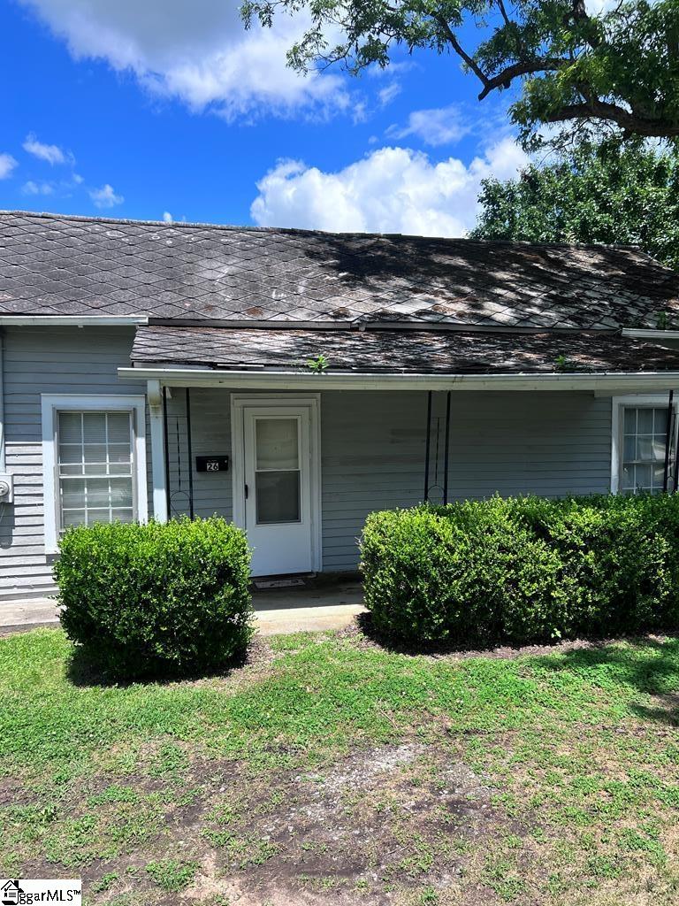 26 Sparks Avenue Ware Shoals, SC 29692 - Photo 1 of 7