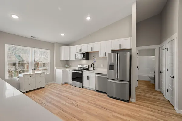 $250,000 | 1530 Nowlin Avenue, Unit 202, Lawrenceburg, IN 47025