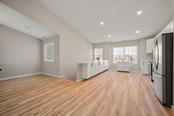 $250,000 | 1530 Nowlin Avenue, Unit 202, Lawrenceburg, IN 47025