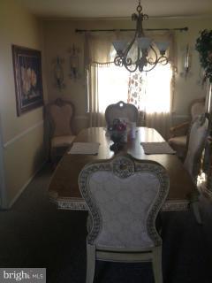 5660 Whitby Road Baltimore, MD 21206 - Photo 6 of 18 Dining Room