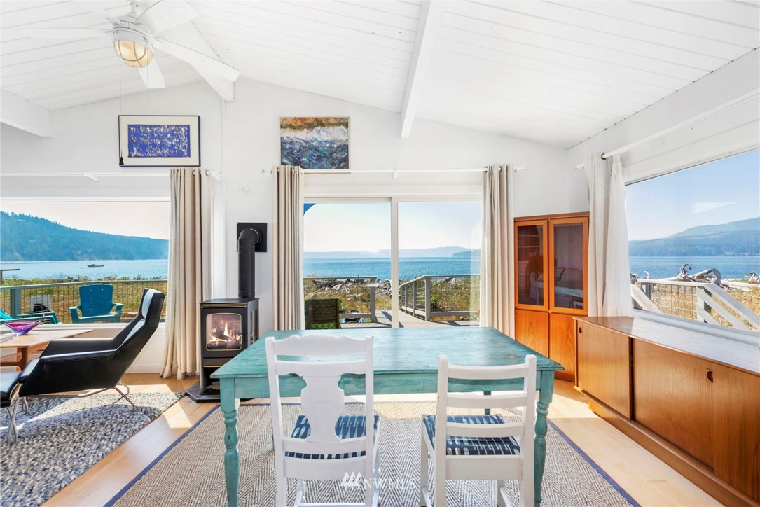 1000 Beckett Point Road Port Townsend, WA 98368 - Photo 3 of 31 Gallery Image 3