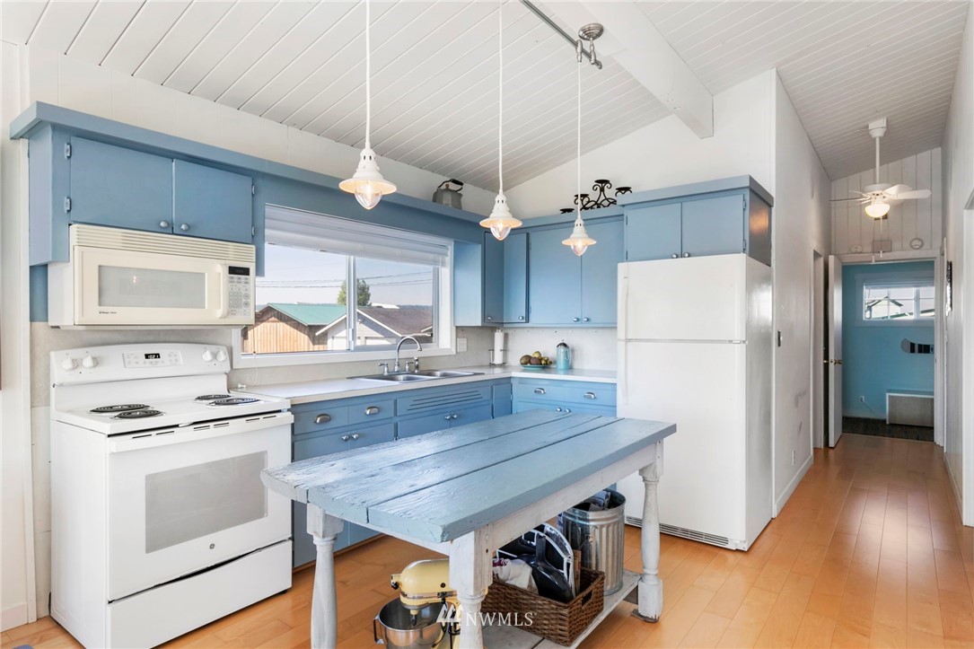 1000 Beckett Point Road Port Townsend, WA 98368 - Photo 21 of 31 Gallery Image 21