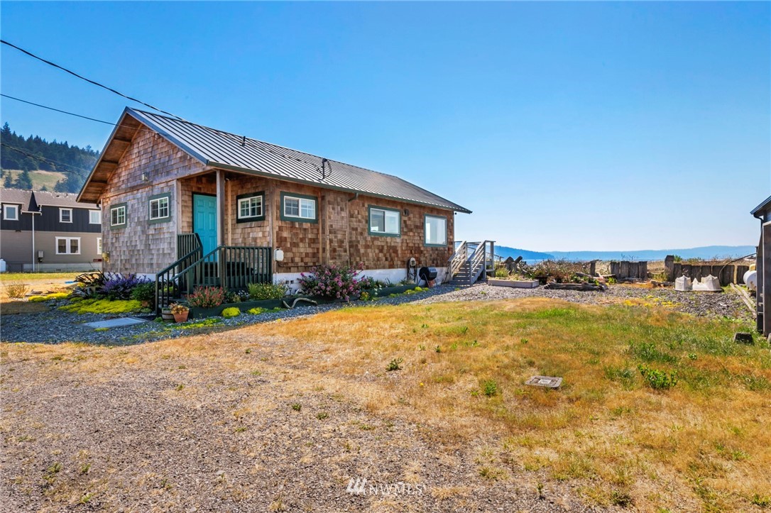 1000 Beckett Point Road Port Townsend, WA 98368 - Photo 6 of 31 Gallery Image 6