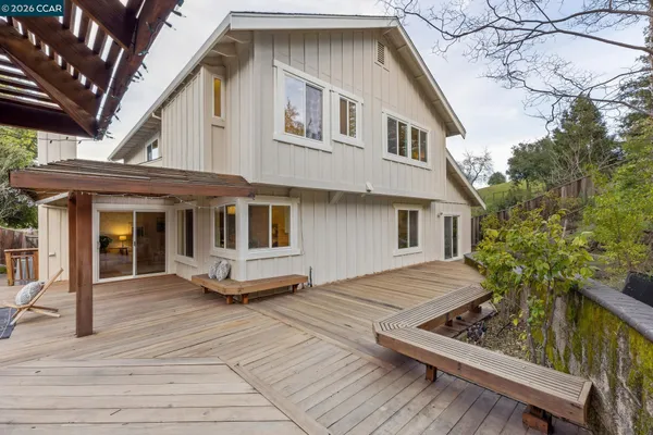 $1,215,000 | 53 Paso Nogal Court, Pleasant Hill, CA 94523