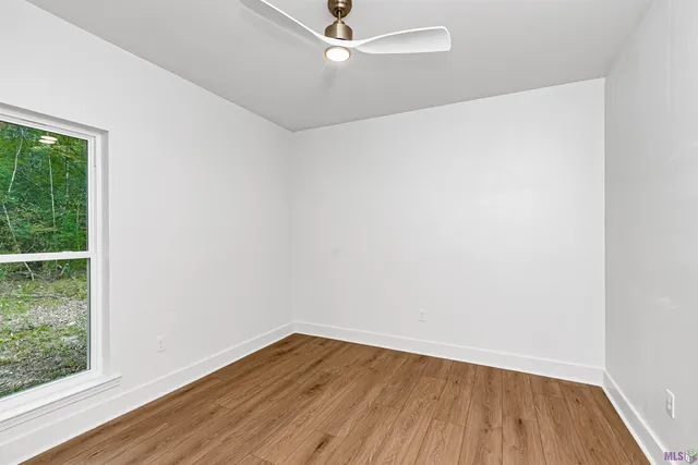 $395,000 | 12833 Port Hudson-Pride Road, Zachary, LA 70791