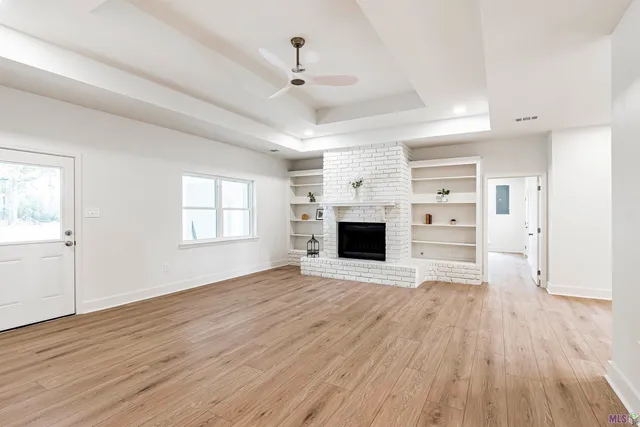 $395,000 | 12833 Port Hudson-Pride Road, Zachary, LA 70791