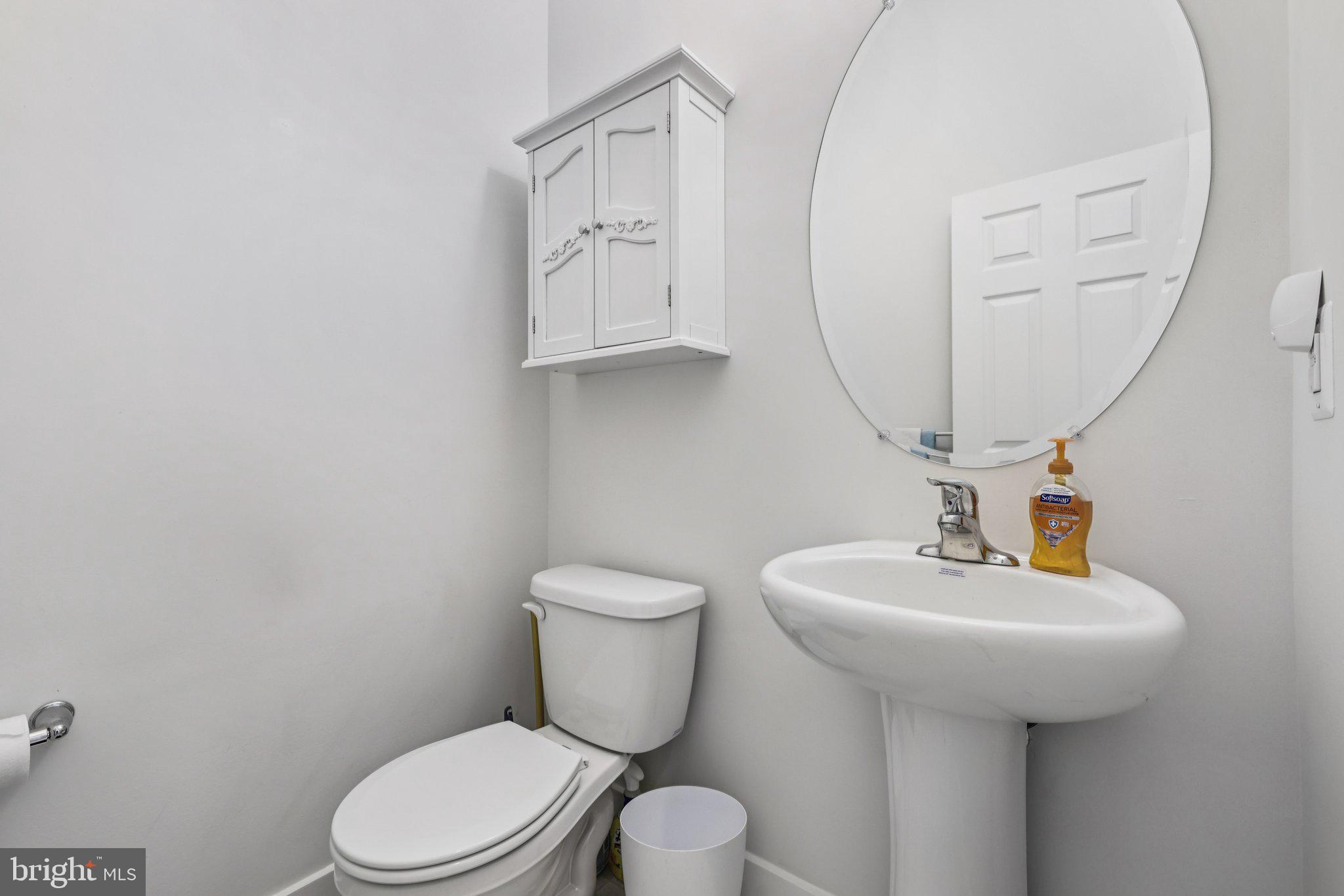 2810 Town View Circle New Windsor, MD 21776 - Photo 26 of 40 Charming powder rm off foyer