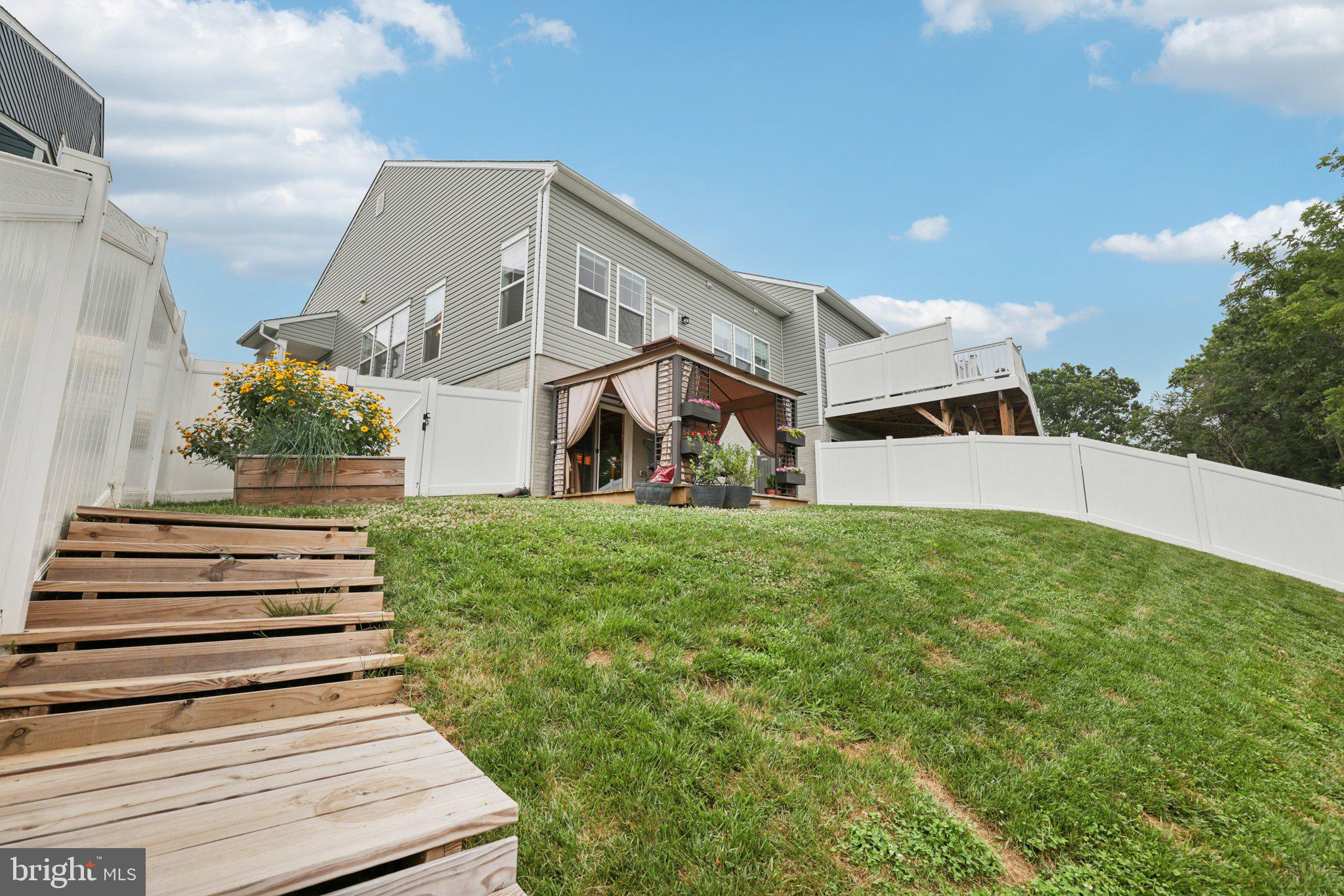 2810 Town View Circle New Windsor, MD 21776 - Photo 37 of 40