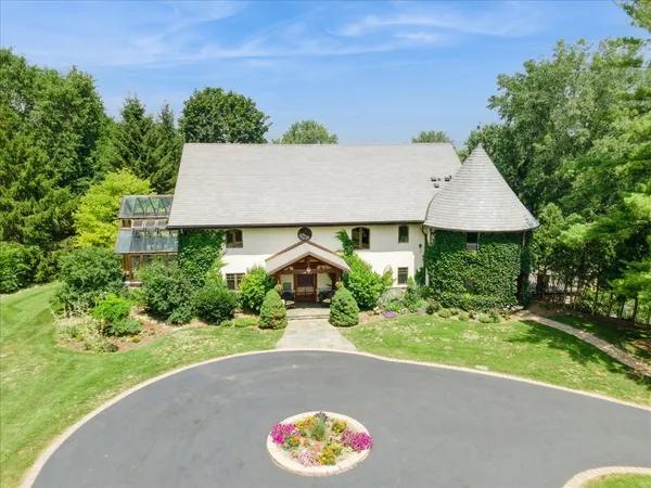 $1,995,000 | 236 Steeplechase Road, Barrington Hills, IL 60010