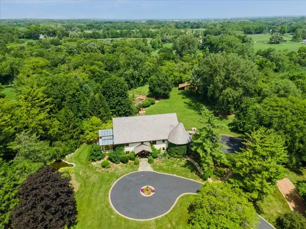 $1,995,000 | 236 Steeplechase Road, Barrington Hills, IL 60010