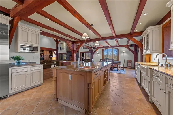 $1,995,000 | 236 Steeplechase Road, Barrington Hills, IL 60010