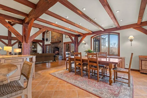 $1,995,000 | 236 Steeplechase Road, Barrington Hills, IL 60010