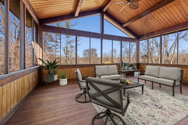 $1,995,000 | 236 Steeplechase Road, Barrington Hills, IL 60010