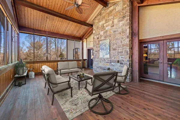 $1,995,000 | 236 Steeplechase Road, Barrington Hills, IL 60010
