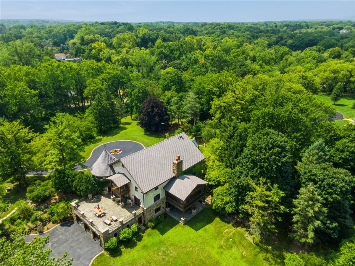 236 Steeplechase Road Barrington Hills, IL 60010 - Photo 52 of 69 an aerial view of a house with swimming pool and garden