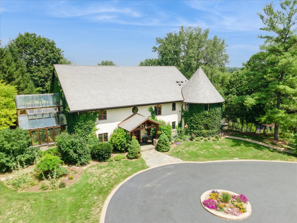 236 Steeplechase Road Barrington Hills, IL 60010 - Photo 63 of 69 an aerial view of a house with a yard