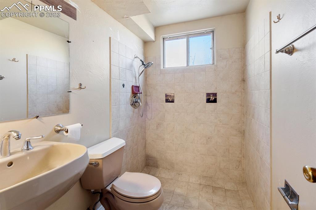 37550 Highway 94 Yoder, CO 80864 - Photo 14 of 28