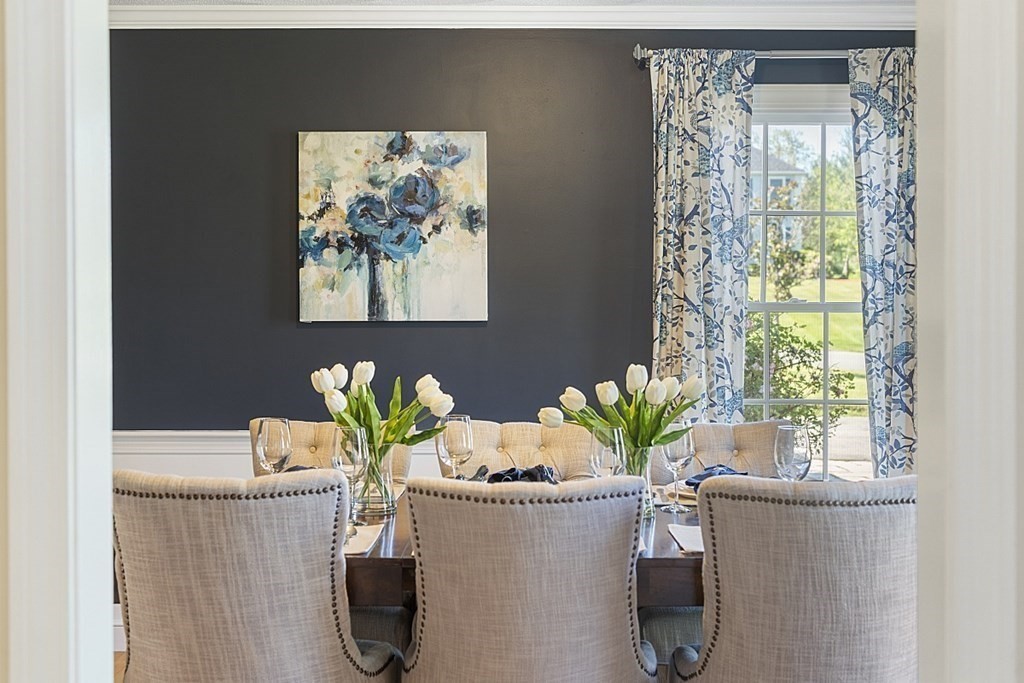 172 Old Farm Road North Andover, MA 01845 - Photo 8 of 42 Gallery Image 8