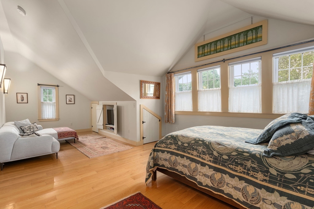 18 Shears Street Wrentham, MA 02093 - Photo 16 of 42