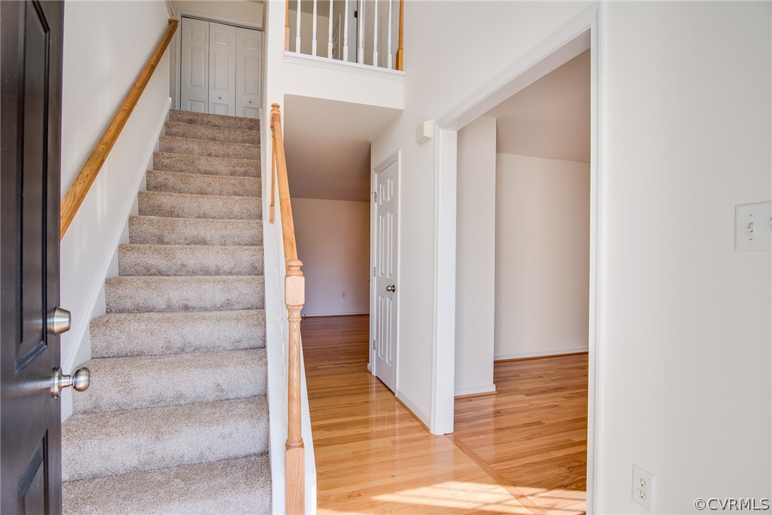 3931 Hazelnut Branch Road Midlothian, VA 23112 - Photo 9 of 34 a view of a hallway with wooden floor and entryway