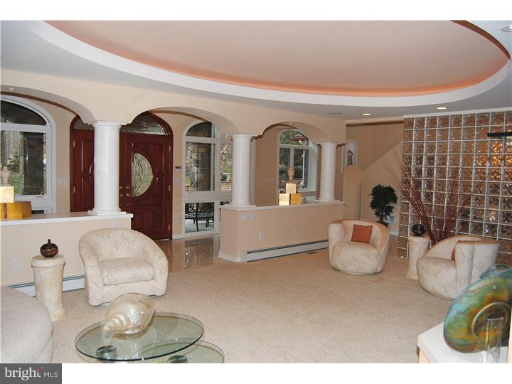 66 Cradle Rock Road Princeton, NJ 08540 - Photo 6 of 25 Living Room