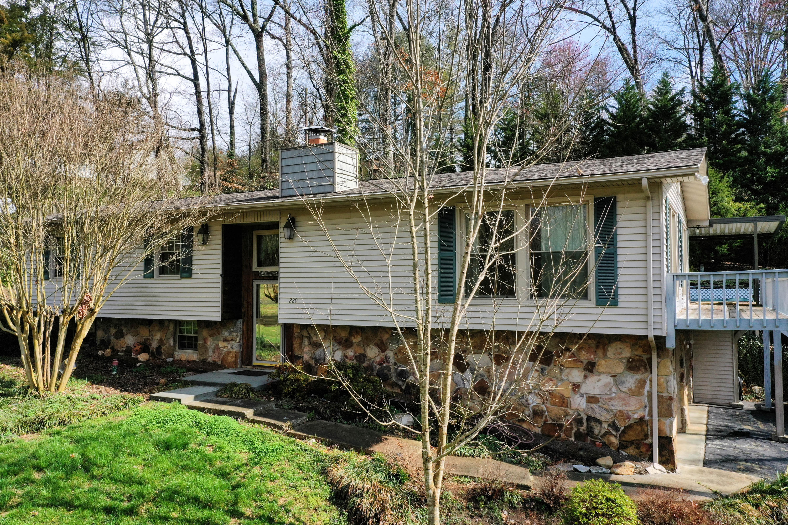 220 Orchard Knob Road Clinton, TN 37716 - Photo 1 of 27 DJI_0338