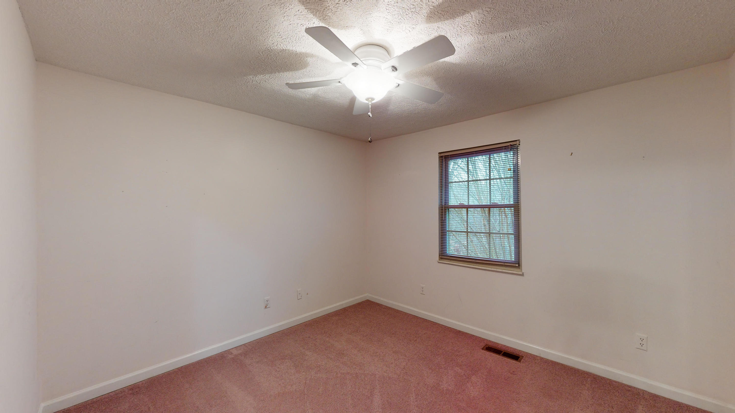 220 Orchard Knob Road Clinton, TN 37716 - Photo 11 of 27 220-Orchard-Knob-Rd-03112020_100544