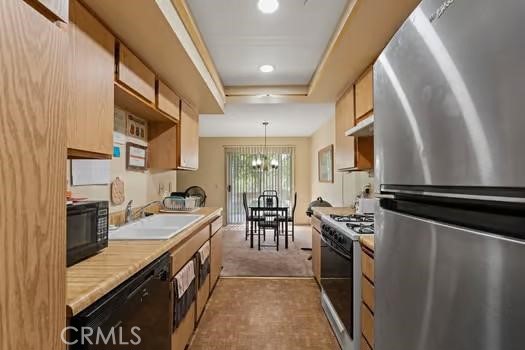 3138 Little Mountain Drive, Unit A San Bernardino, CA 92405 - Photo 5 of 19