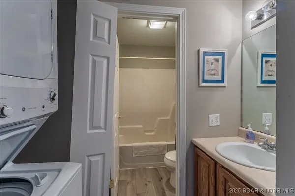 $239,900 | 108 Robinwood Drive, Unit 2A, Lake Ozark, MO 65049