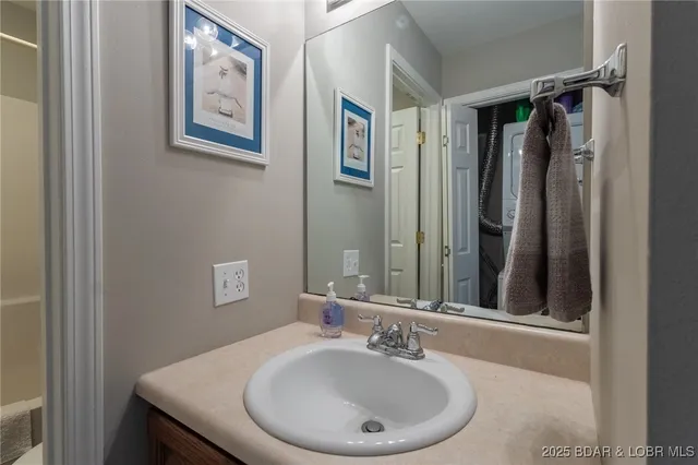 $249,900 | 108 Robinwood Drive, Unit 2A, Lake Ozark, MO 65049