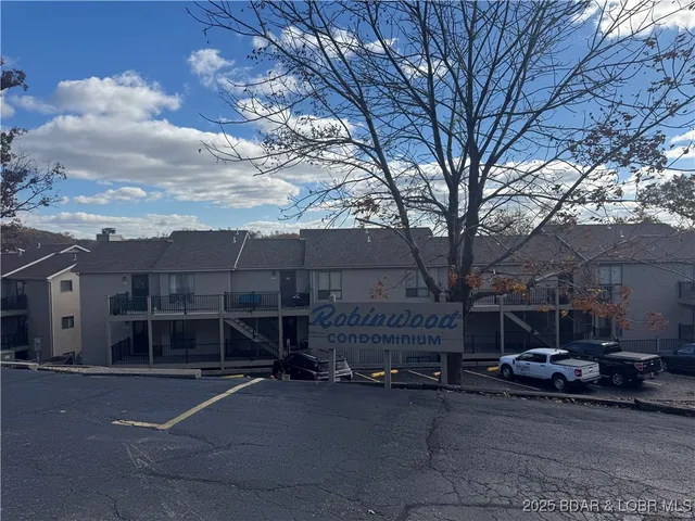 $249,900 | 108 Robinwood Drive, Unit 2A, Lake Ozark, MO 65049